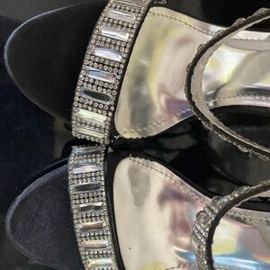 Size 8 Italiana shoes